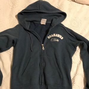Seahawks zip up